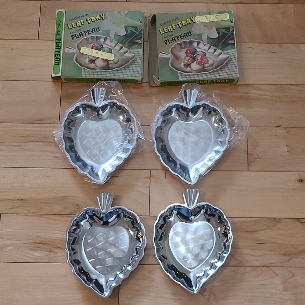 4 Vintage Chrome Plates Leaf Trays